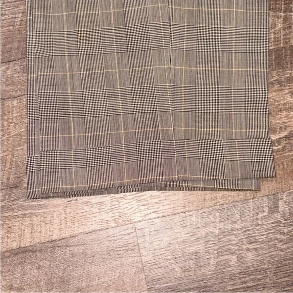 Men's Gray Plaid Blazer - Picture 10 of 10